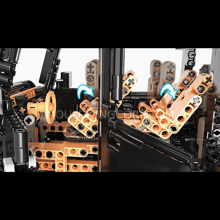 MOULD KING 13068 4x4 G65 Wagon Car Building Set | 1,722 PCS