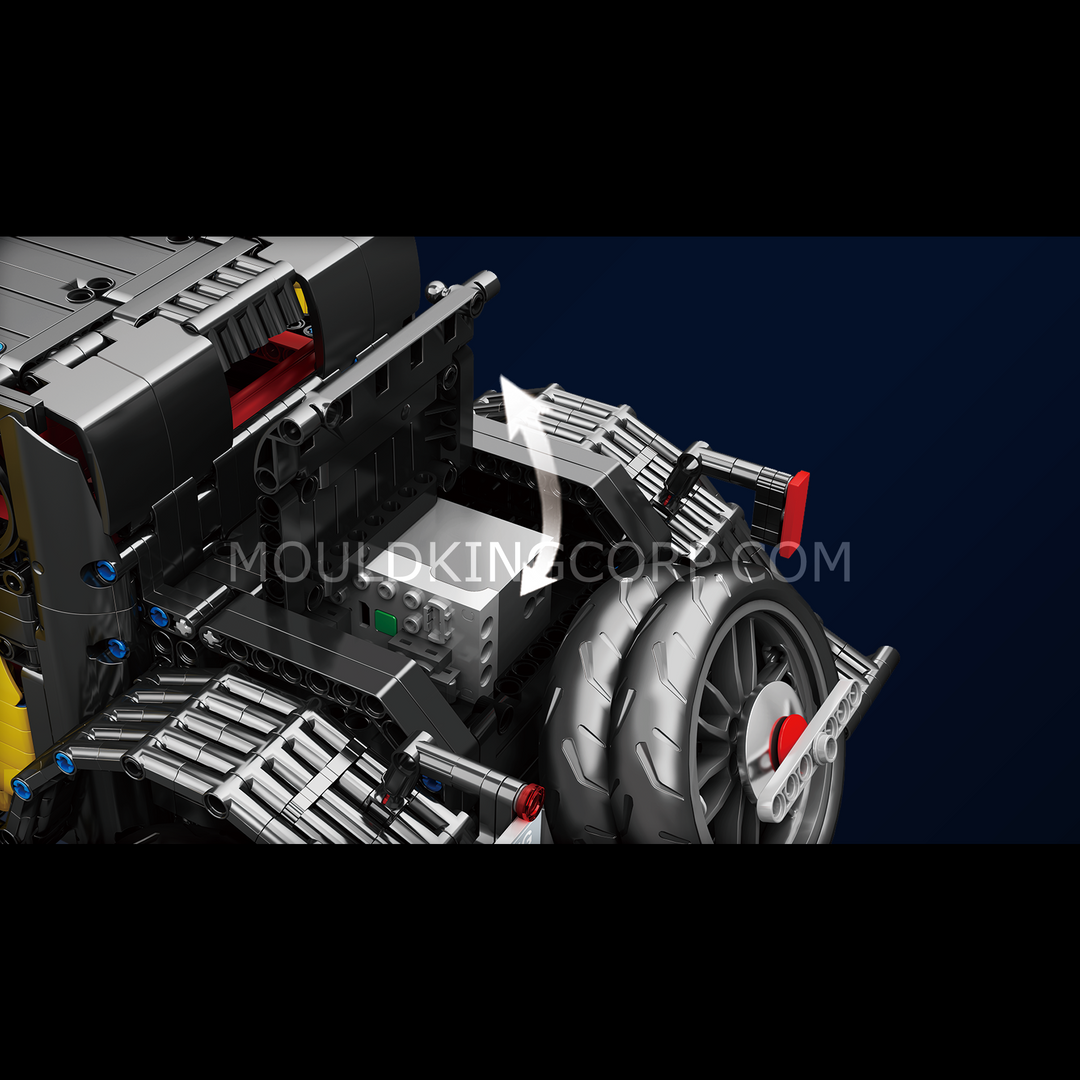 MOULD KING 13080 Vintage T50 Car Remote Controlled Building Set | 3,654 PCS