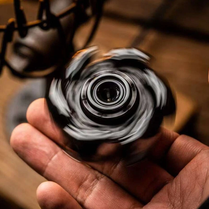 GoBiggeR Fidget Spread (Pillbug Youth)