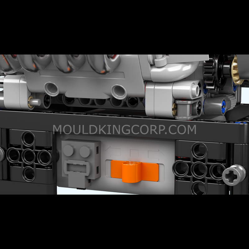 Mould King 10204 Italian V8 Engine Building Set | 750 Pcs