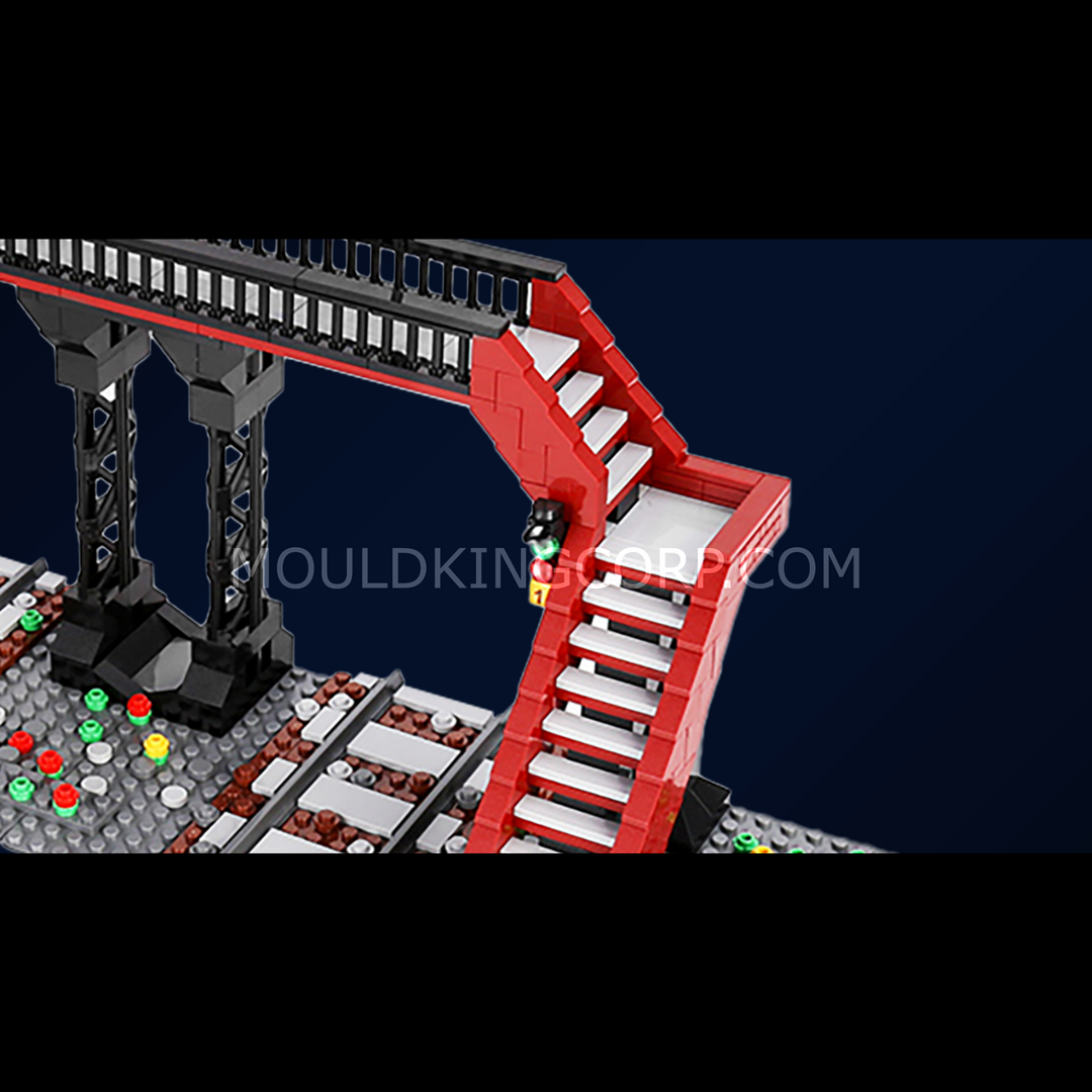 Mould King 12008 Railway Footbridge Building Set | 655 Pcs