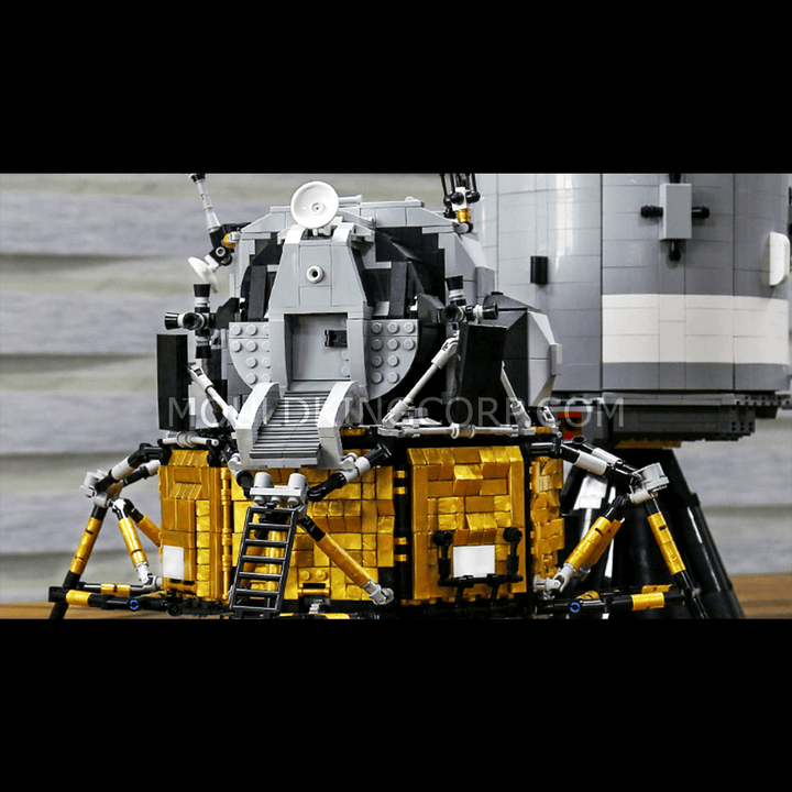 Mallenkoning 21006 Apollo 11 Ruimtevaartuig Bouwset | 7.106 stuks