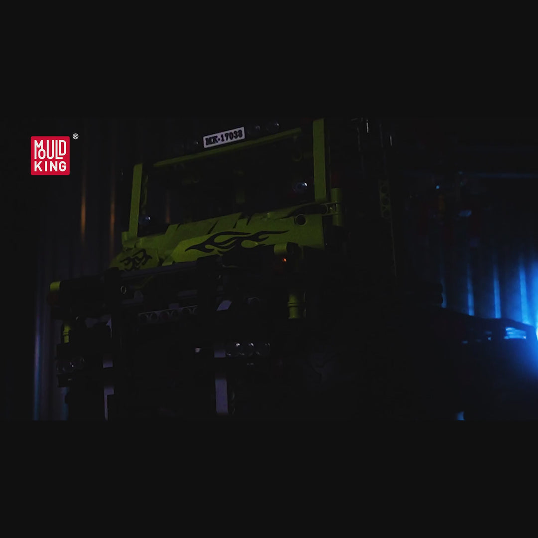 Mould King 17038 4x4 Off-Road Logging Truck Building Kit | 2,002 Pcs