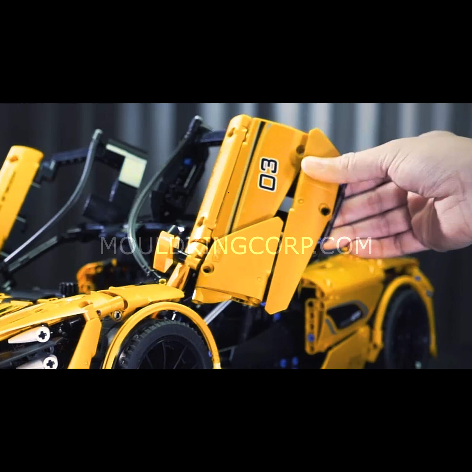 Mould King 13145S 720S Spider Sports Car Remote Controlled | 3,149